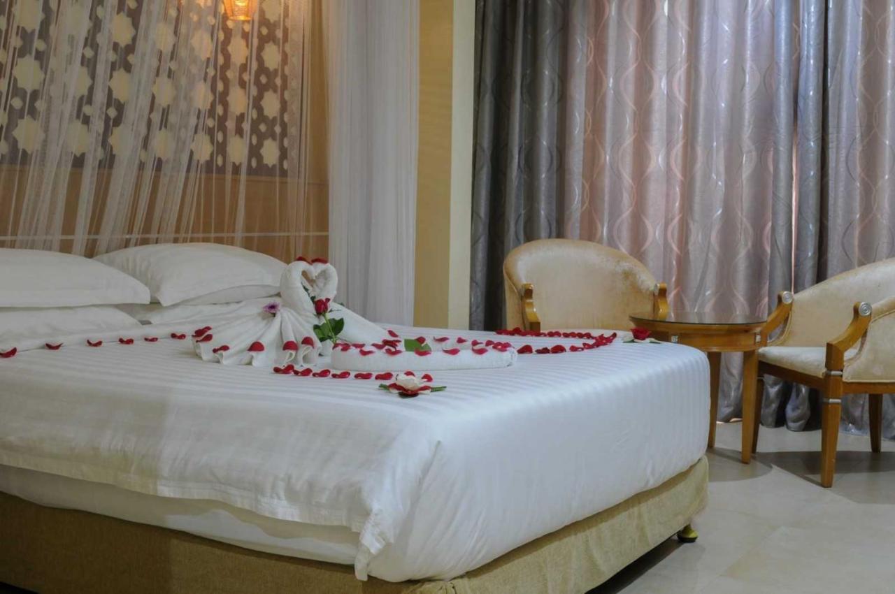 Saab Royale Hotel Nairobi Eksteriør billede