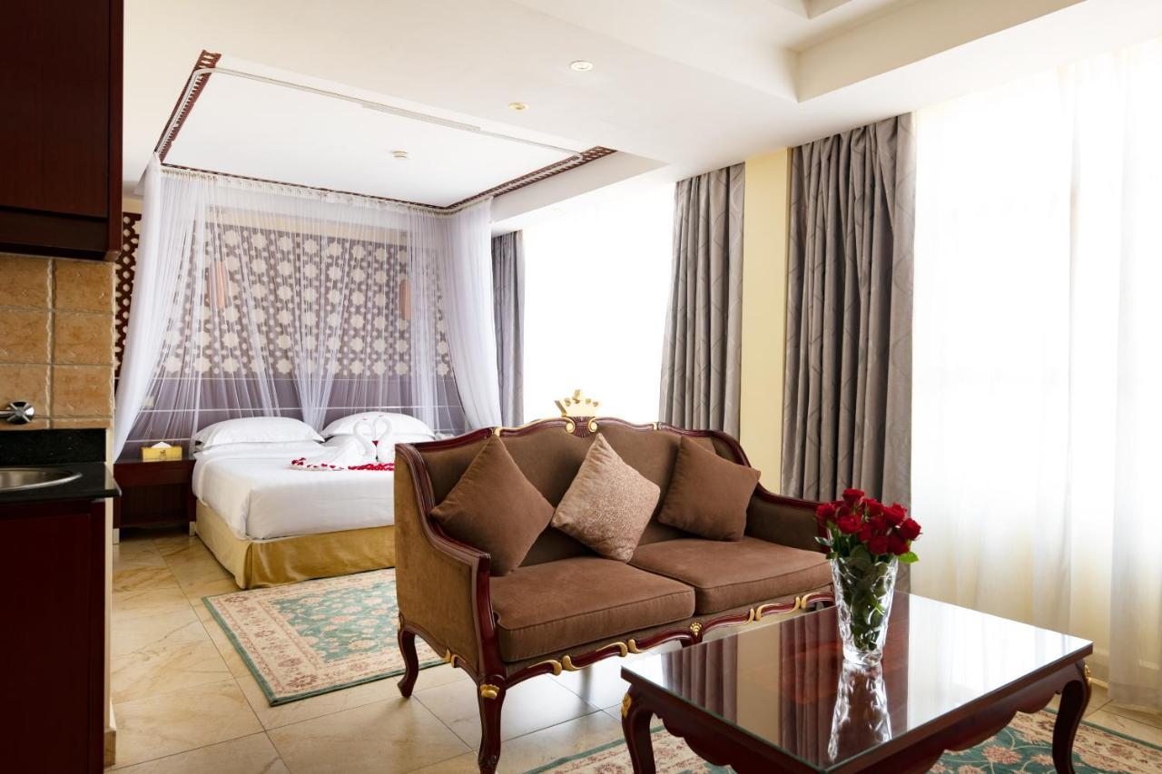 Saab Royale Hotel Nairobi Eksteriør billede